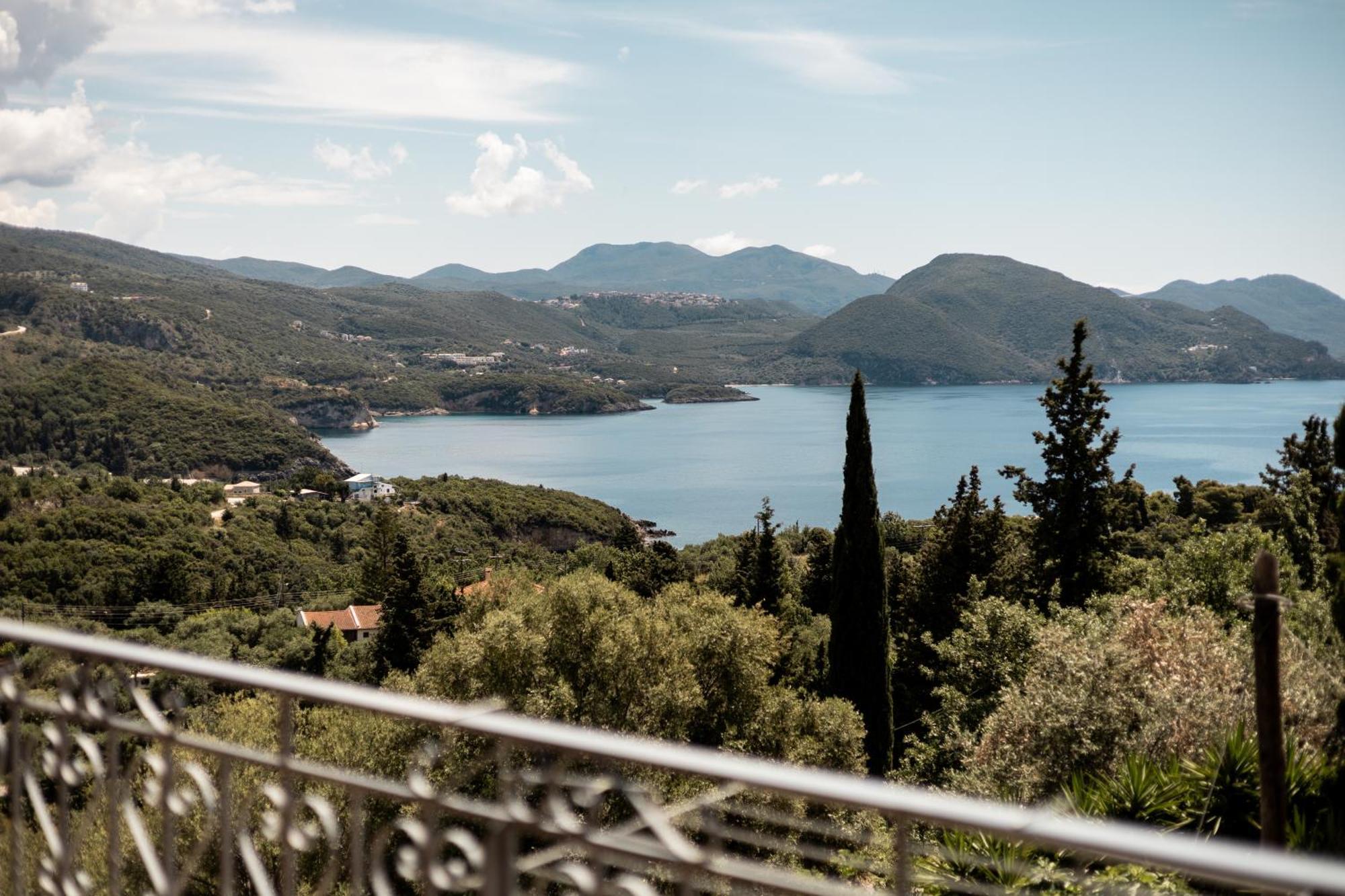 Artview Villa Sívota Buitenkant foto